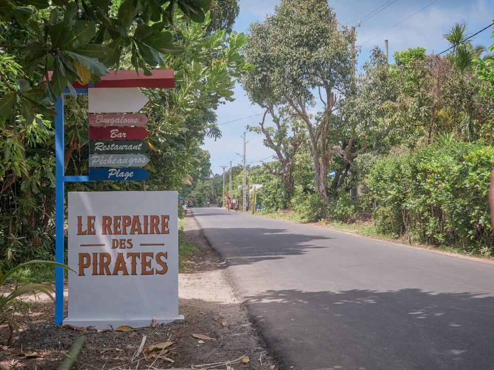 LE REPAIRE DES PIRATES